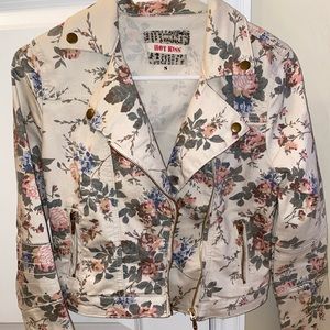 Short fashion jacket